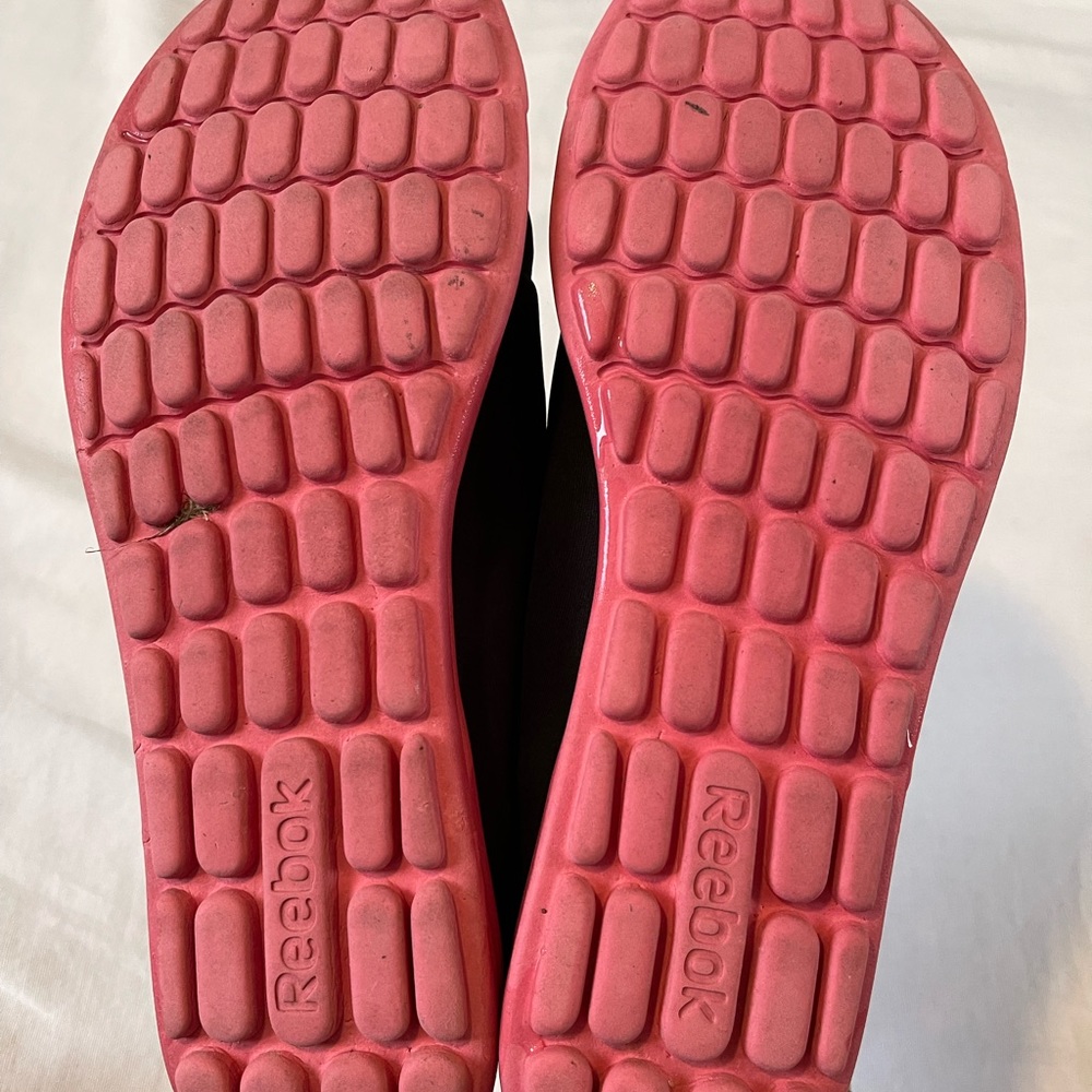 Women Reebok shoes - Picture 6 of 8